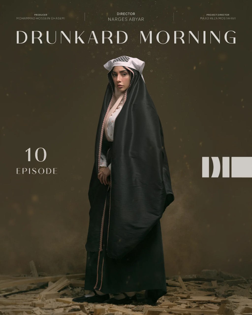 E10